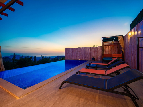  gece  -  Kasım
  | Kalkan İslamlar Balayı Villası: Jakuzili ve Özel Havuzlu Romantik Tatil
